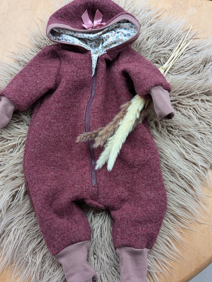 Baby-Walkoverall aus Wollwalk mit Fuchs-Applikation – Handgemacht & kuschelig warm 🦊