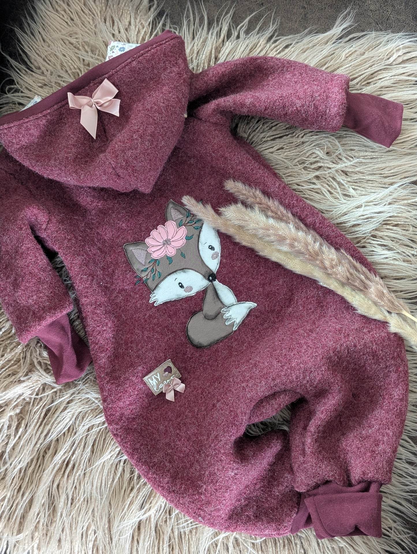 Baby-Walkoverall aus Wollwalk mit Fuchs-Applikation – Handgemacht & kuschelig warm 🦊