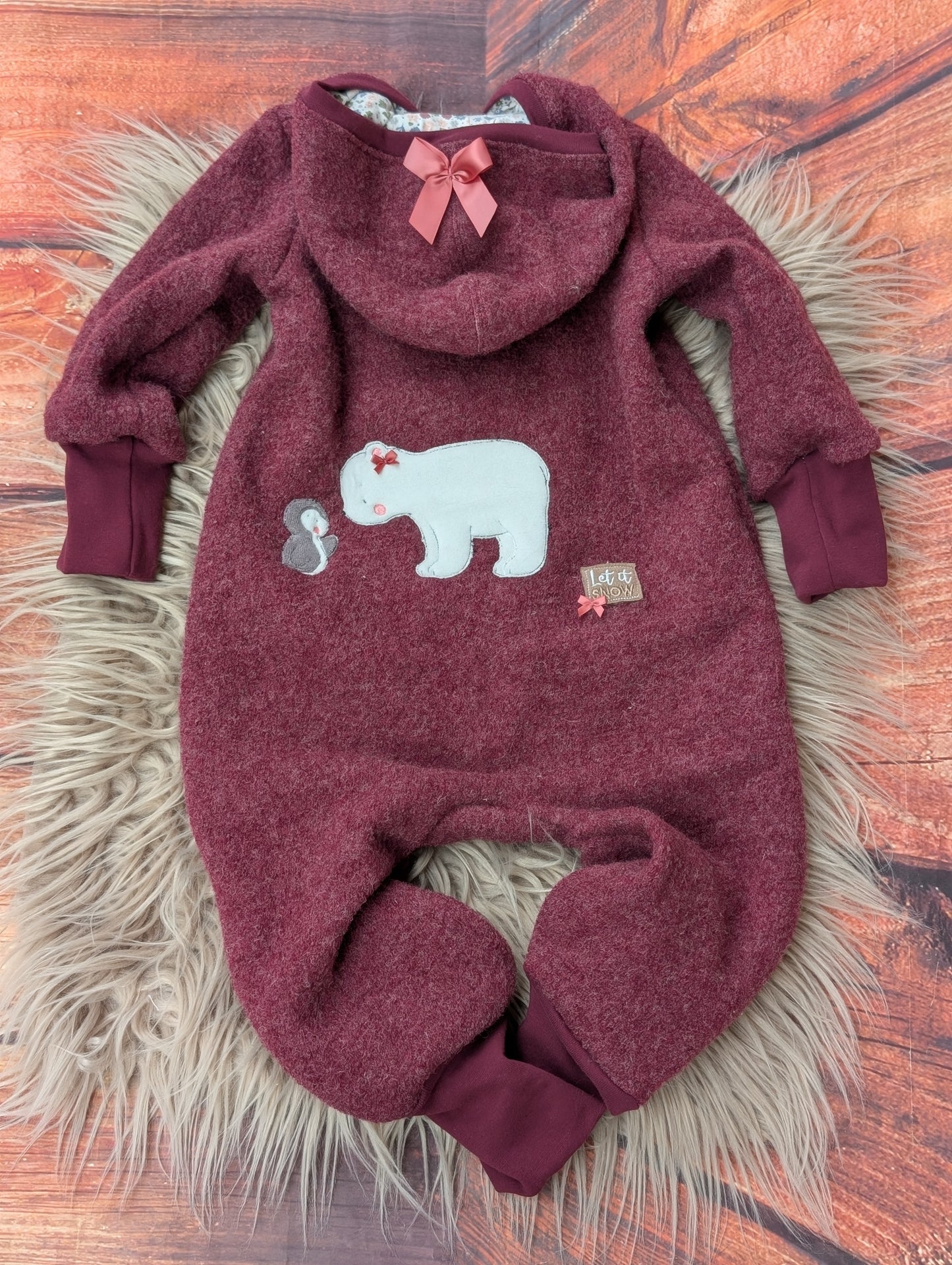 Baby-Walkoverall aus Wollwalk mit Eisbär-Applikation – Handgemacht & kuschelig warm