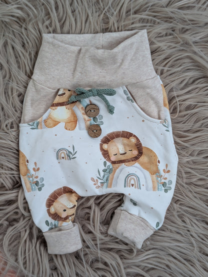 Pumphose und Shirt