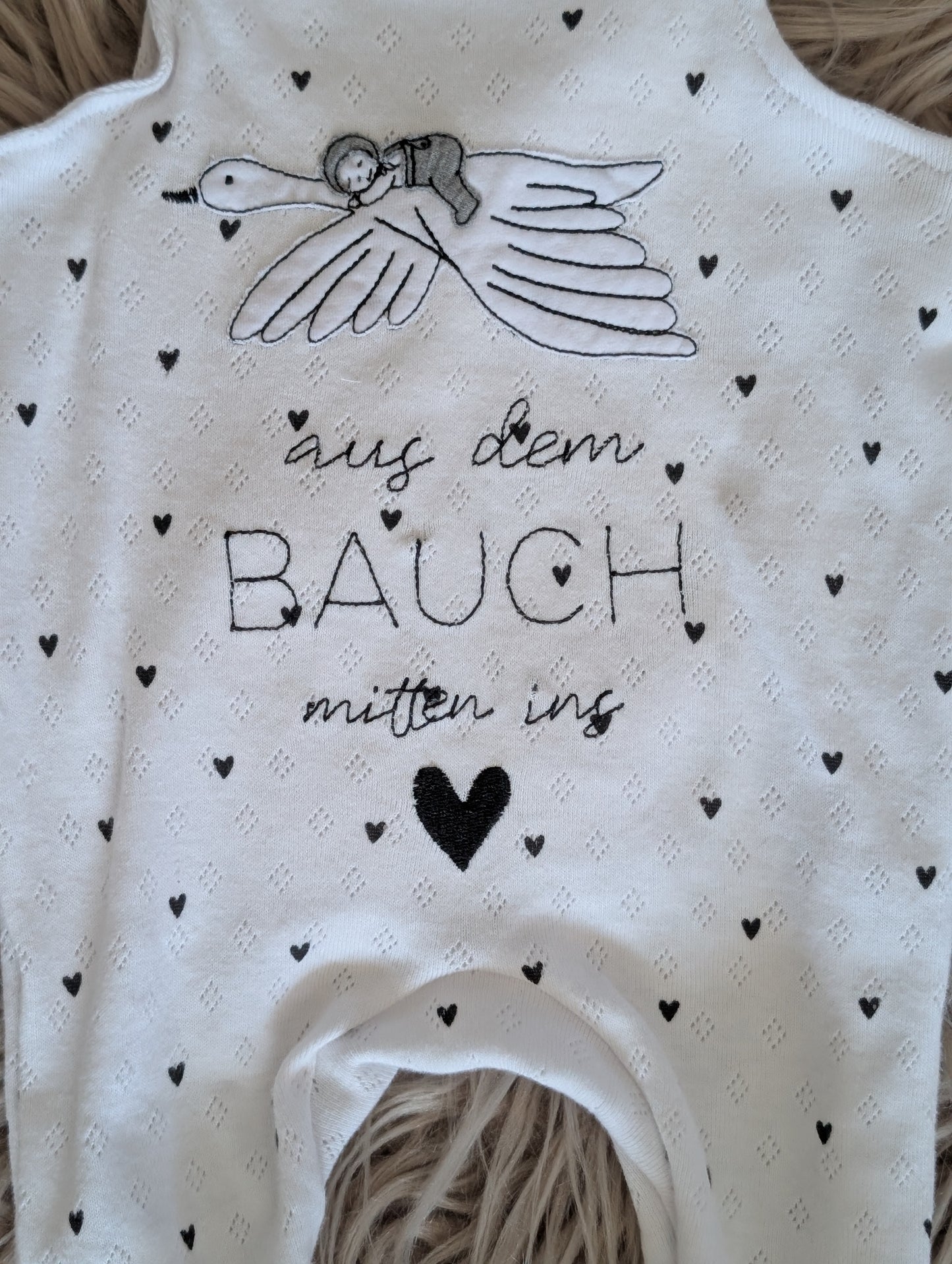 Babystrampler zur Geburt "Aus dem Bauch mitten ins Herz"