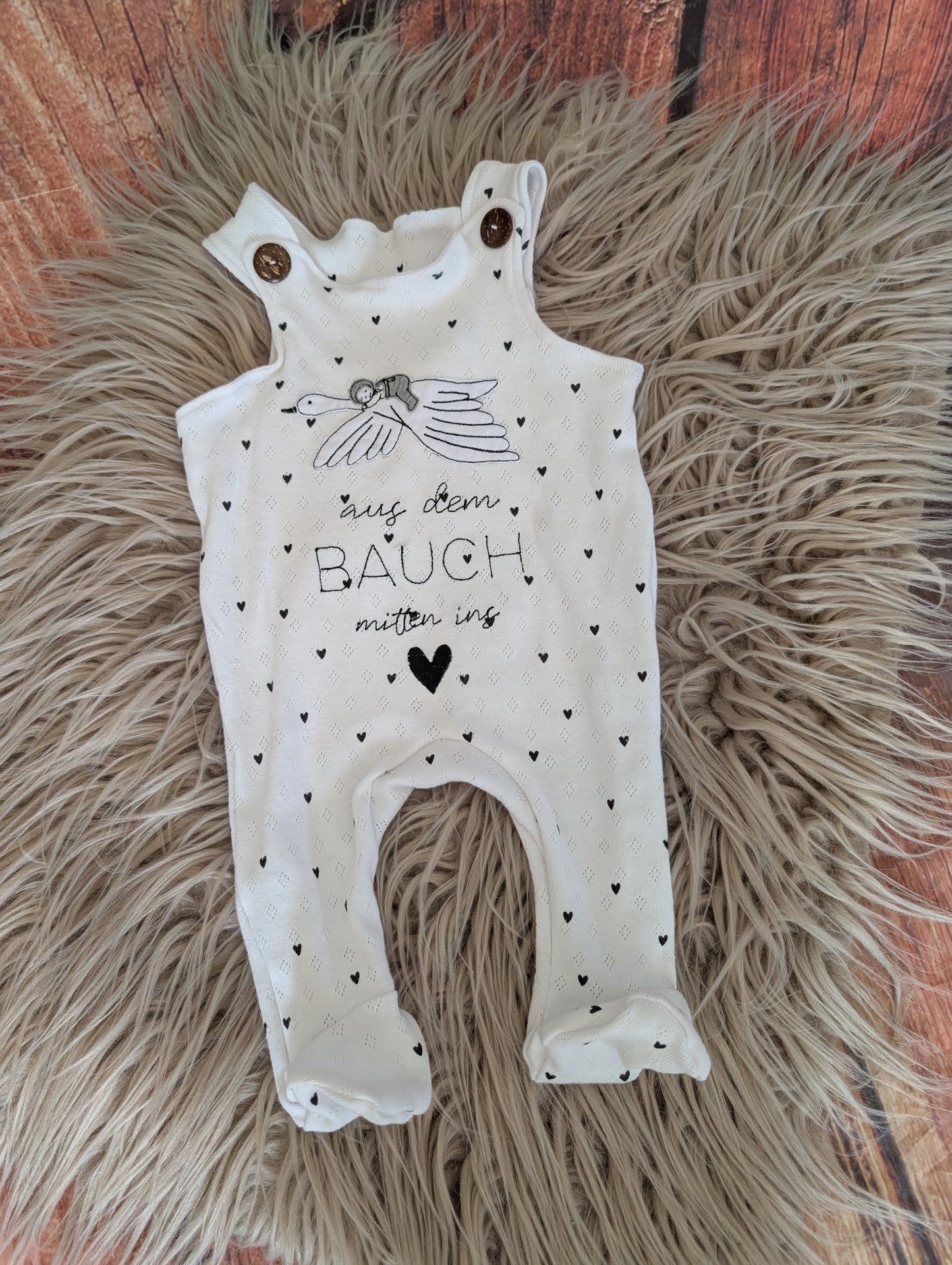 Babystrampler zur Geburt "Aus dem Bauch mitten ins Herz"