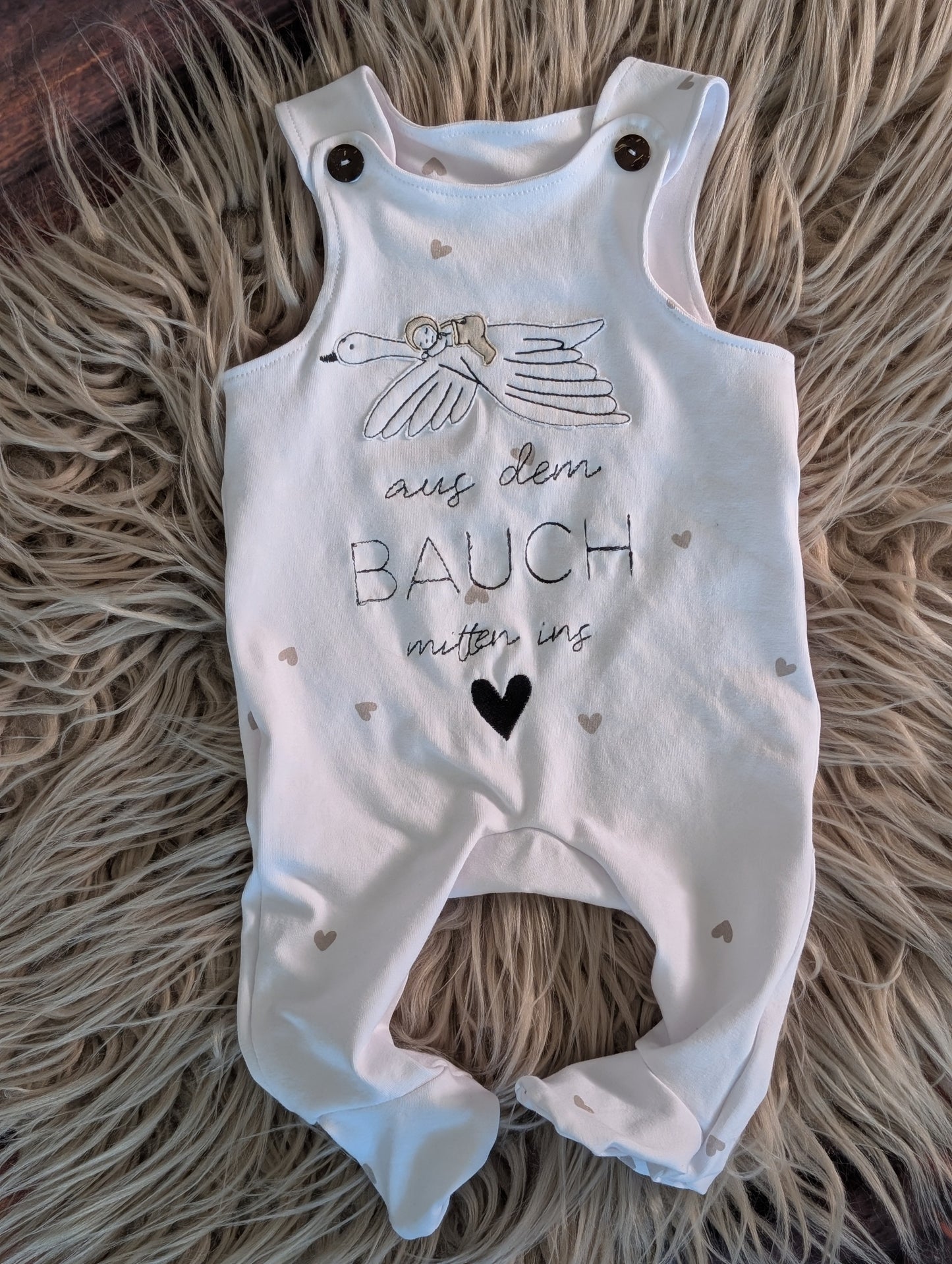 Babystrampler zur Geburt "Aus dem Bauch mitten ins Herz"