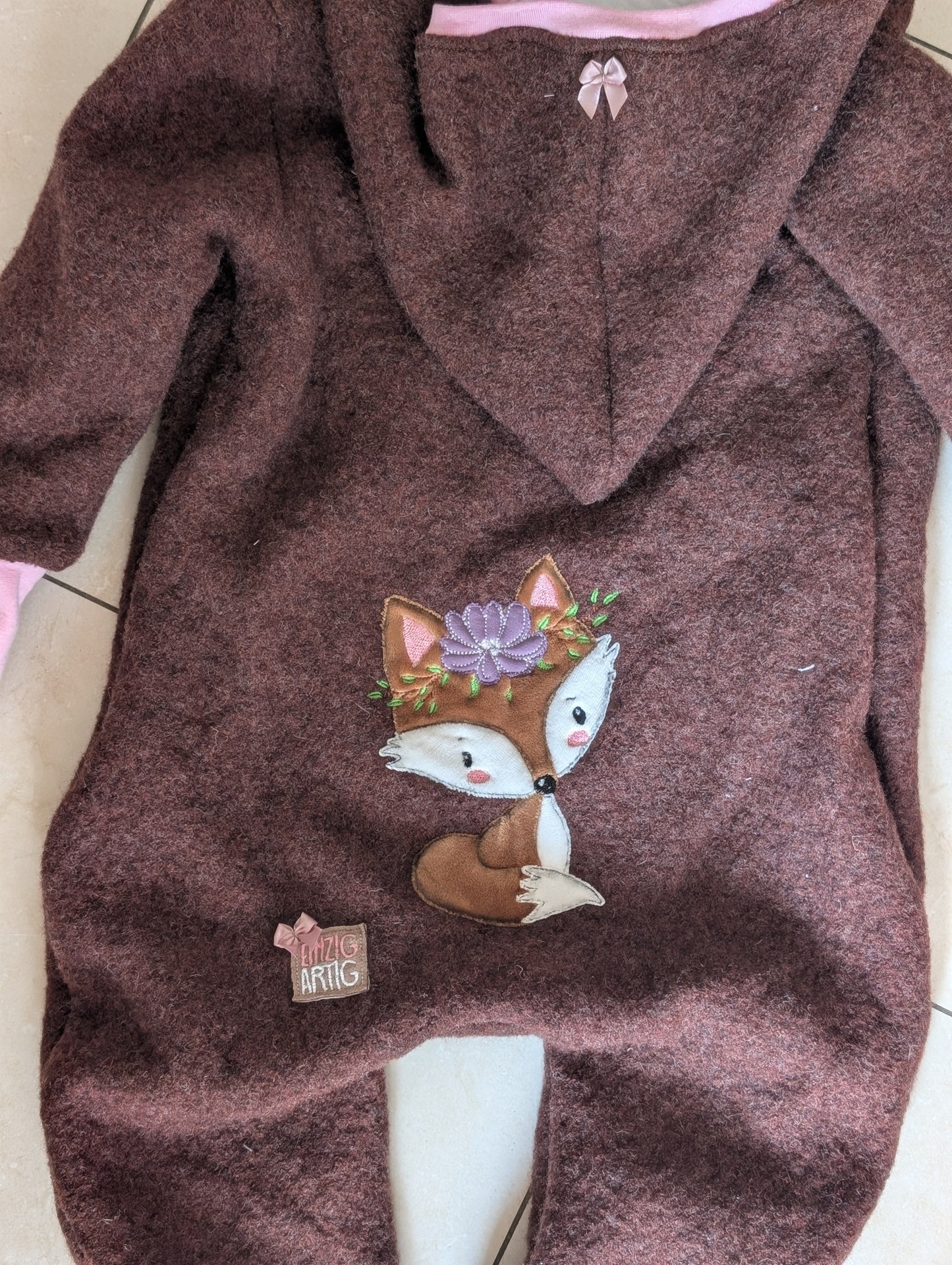 Baby-Walkoverall aus Wollwalk mit Fuchs-Applikation – Handgemacht & kuschelig warm 🦊