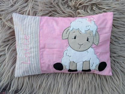 Personalisiertes Kinderkissen mit Schäfchen – 20 × 30 cm