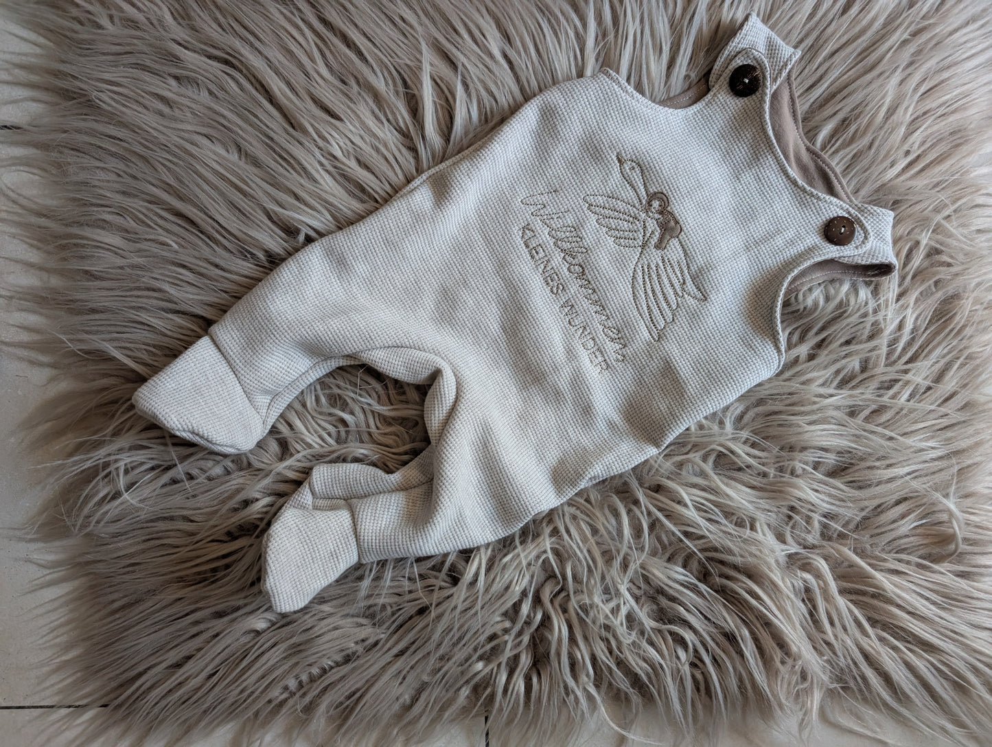 Babystrampler zur Geburt "willkommen kleines Wunder"