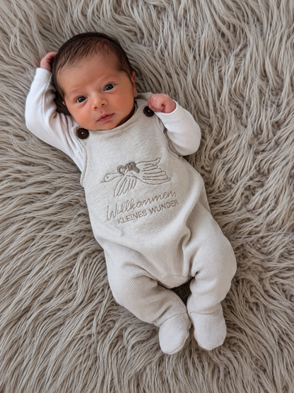 Babystrampler zur Geburt "willkommen kleines Wunder"