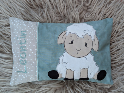 Personalisiertes Kinderkissen mit Schäfchen – 20 × 30 cm